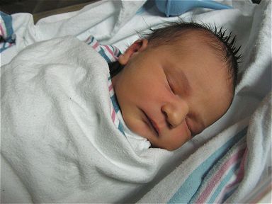 Peaceful newborn, Linnaea Pixel Hope McNulty
