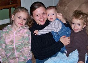 Kristin Paulus and her three lovely daughters, Autumn, Nikayla and Randalyn